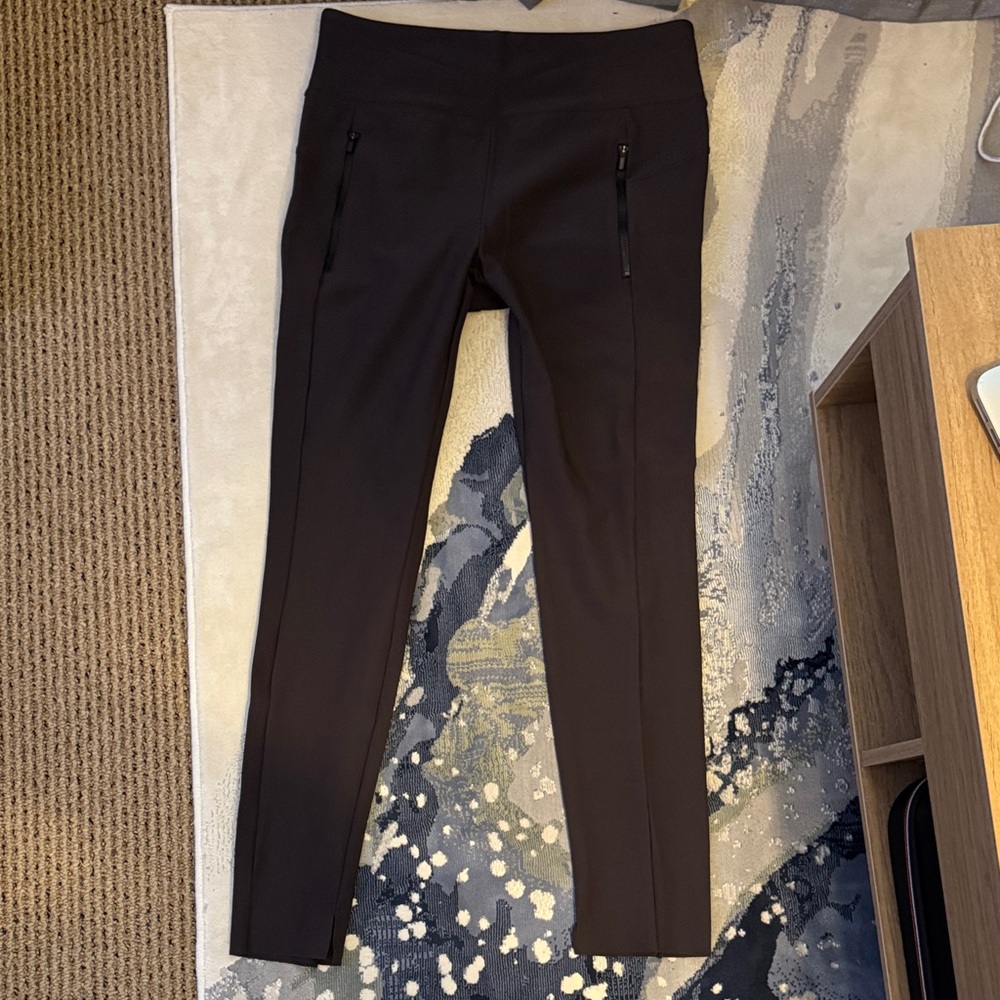 Athleta athleisure leggings in dark brown size M